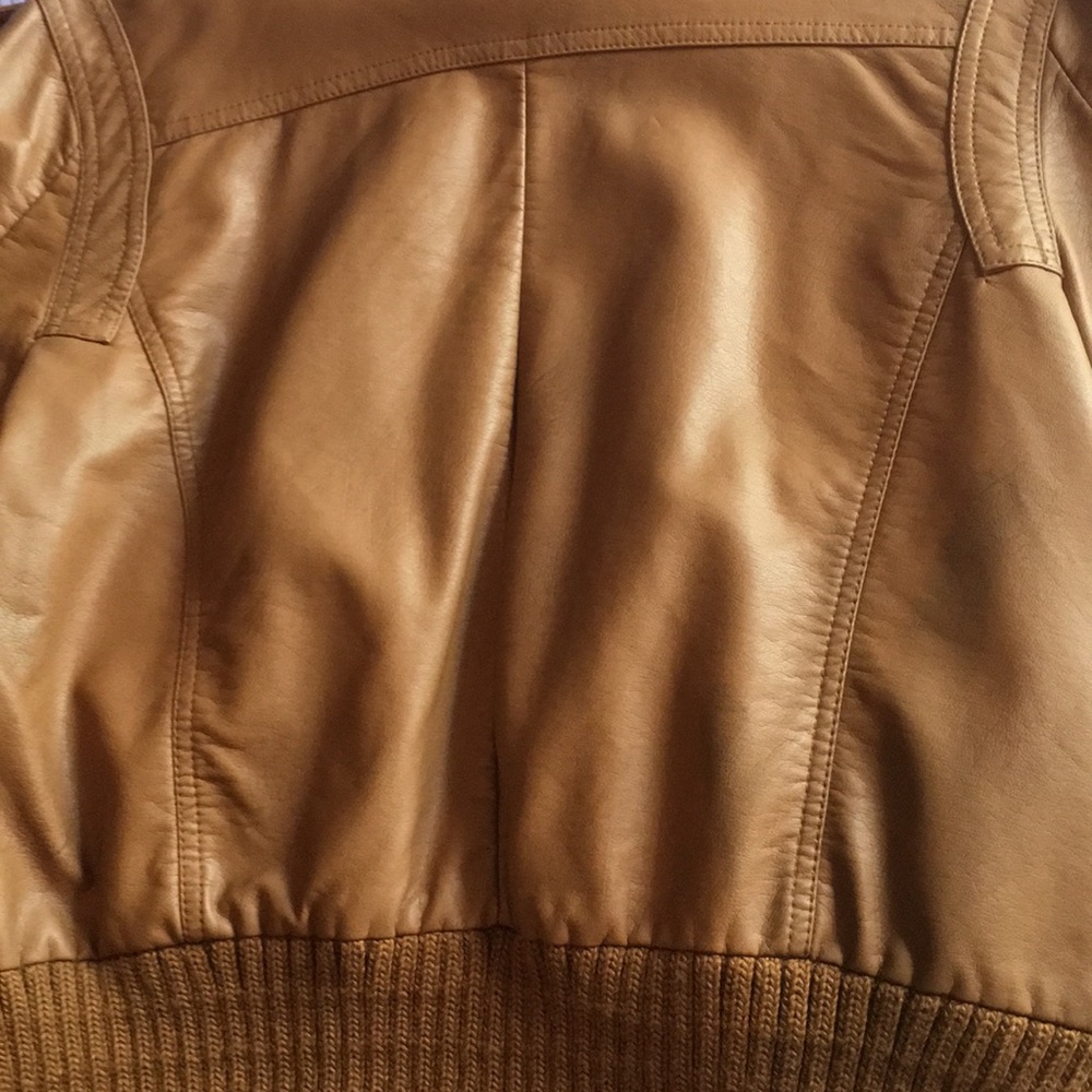 Jacket - Picture 3 of 3